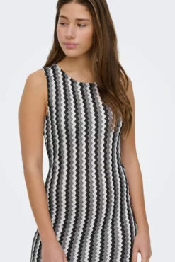 Vestido largo estampado zigzag