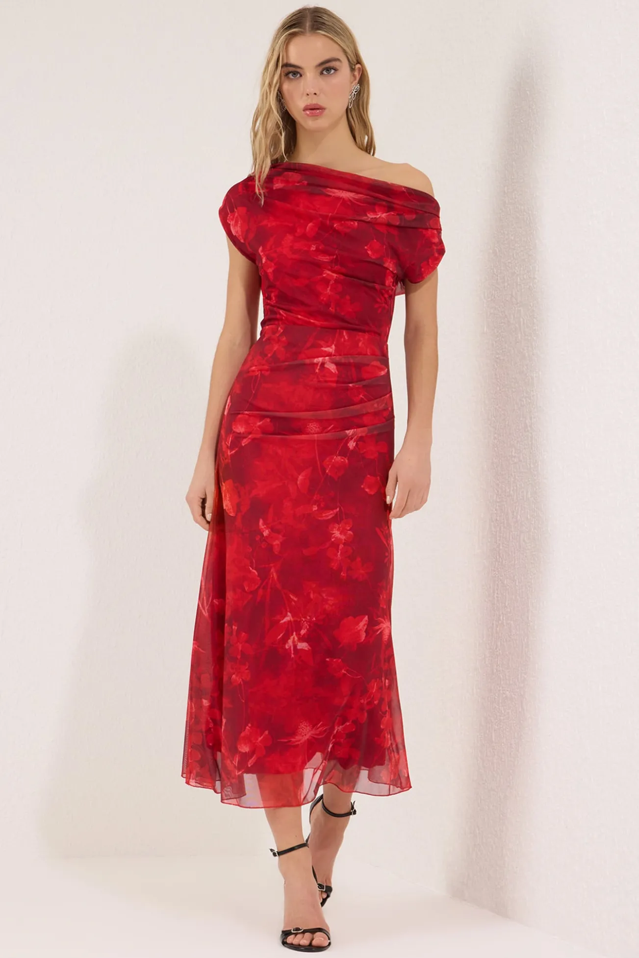 Vestido maxi asimétrico