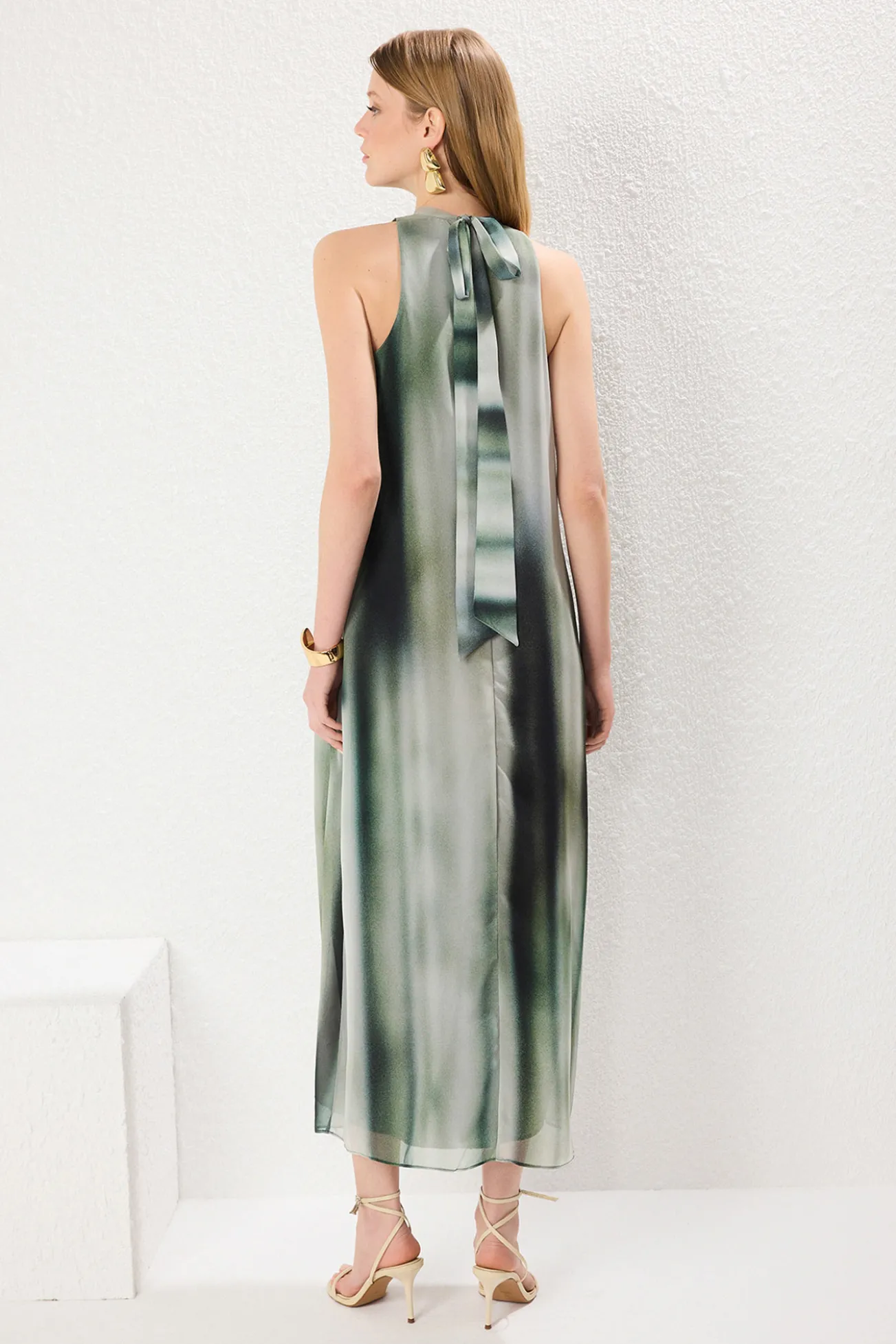 Vestido maxi fluído