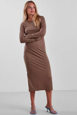 Vestido midi básico
