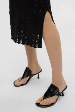 Vestido midi calado