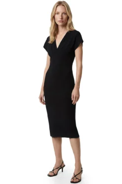 Vestido midi cuello pico
