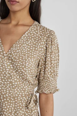 Vestido midi de manga corta 2/4