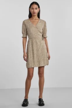 Vestido midi de manga corta 2/4