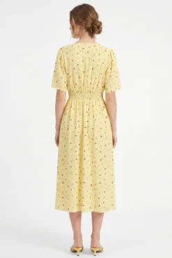 Vestido midi de manga corta estampado