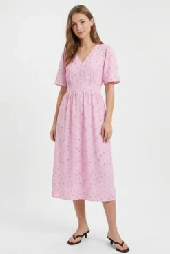 Vestido midi de manga corta estampado