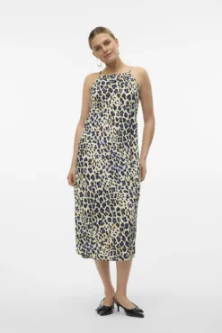 Vestido midi de tirantes