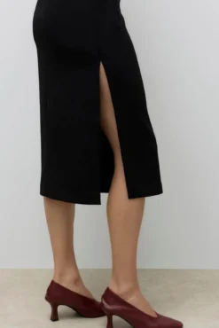 Vestido midi de tirantes