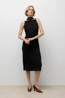 Vestido midi de tirantes