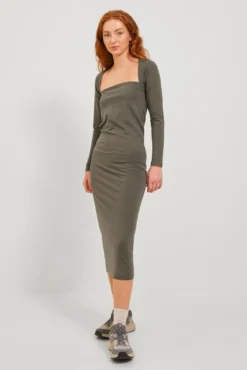 Vestido midi manga larga de mujer