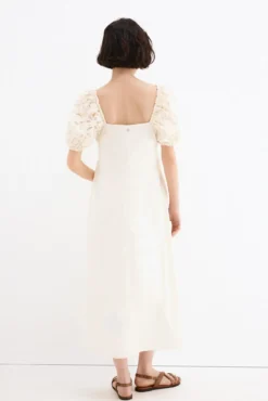 Vestido midi mangas bordadas