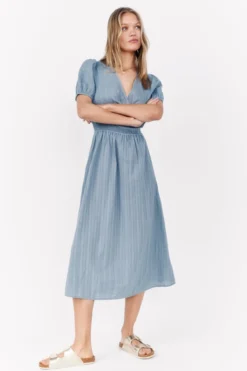 Vestido midi "ROSA" escote espalda - La Vecina Rubia