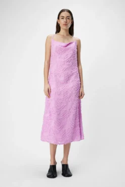 Vestido midi tirantes
