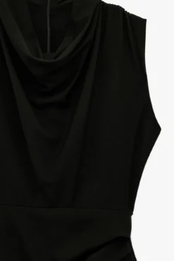 Vestido mini asimétrico