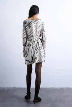 Vestido mini asimétrico