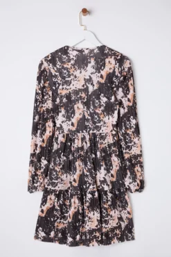 Vestido mini con volantes
