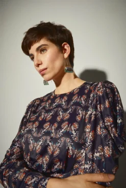 Vestido Mini Satinado Mariposas