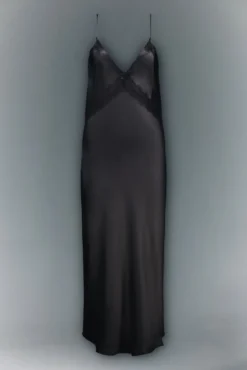 Vestido Noir Lace
