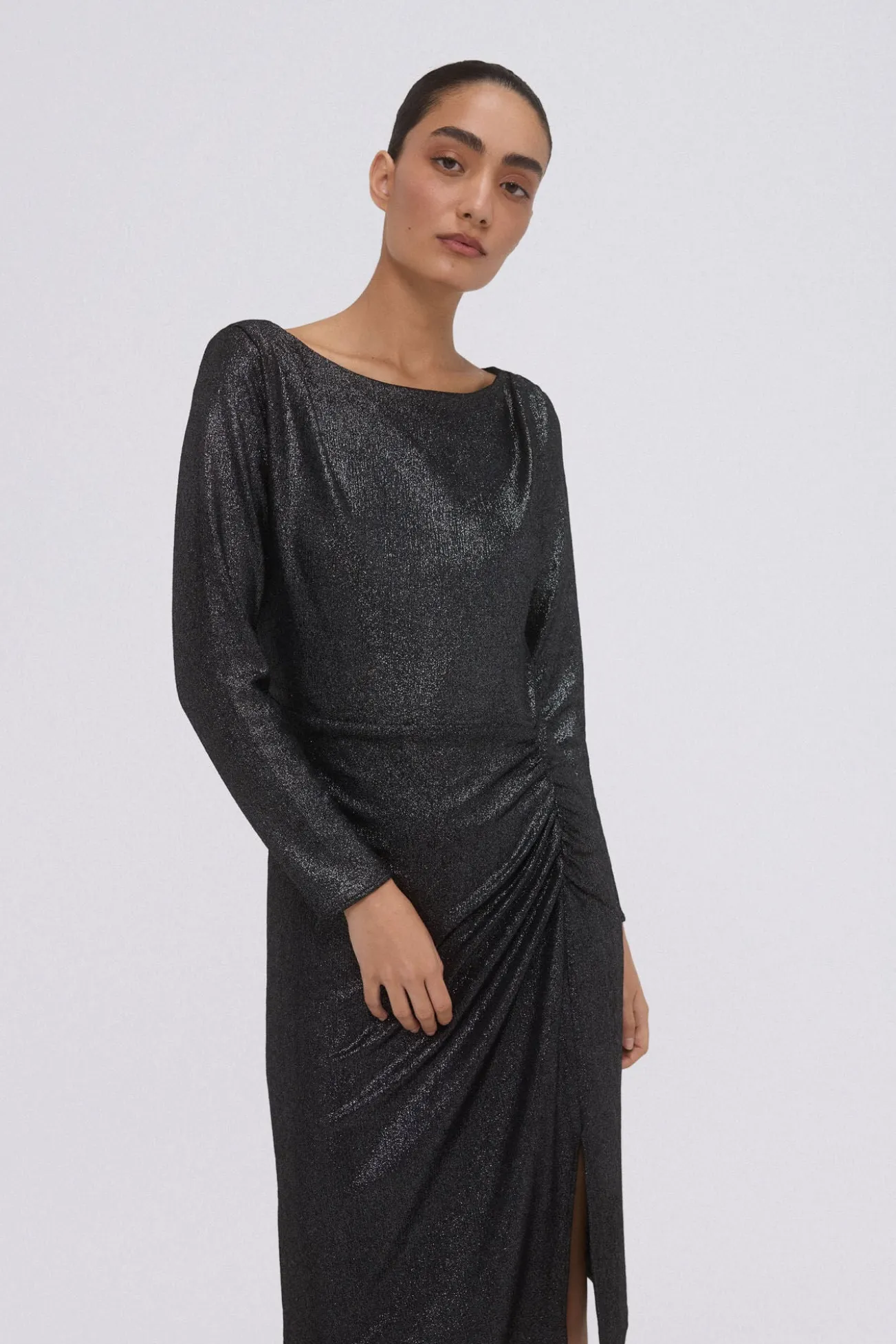 Vestido plateado de punto
