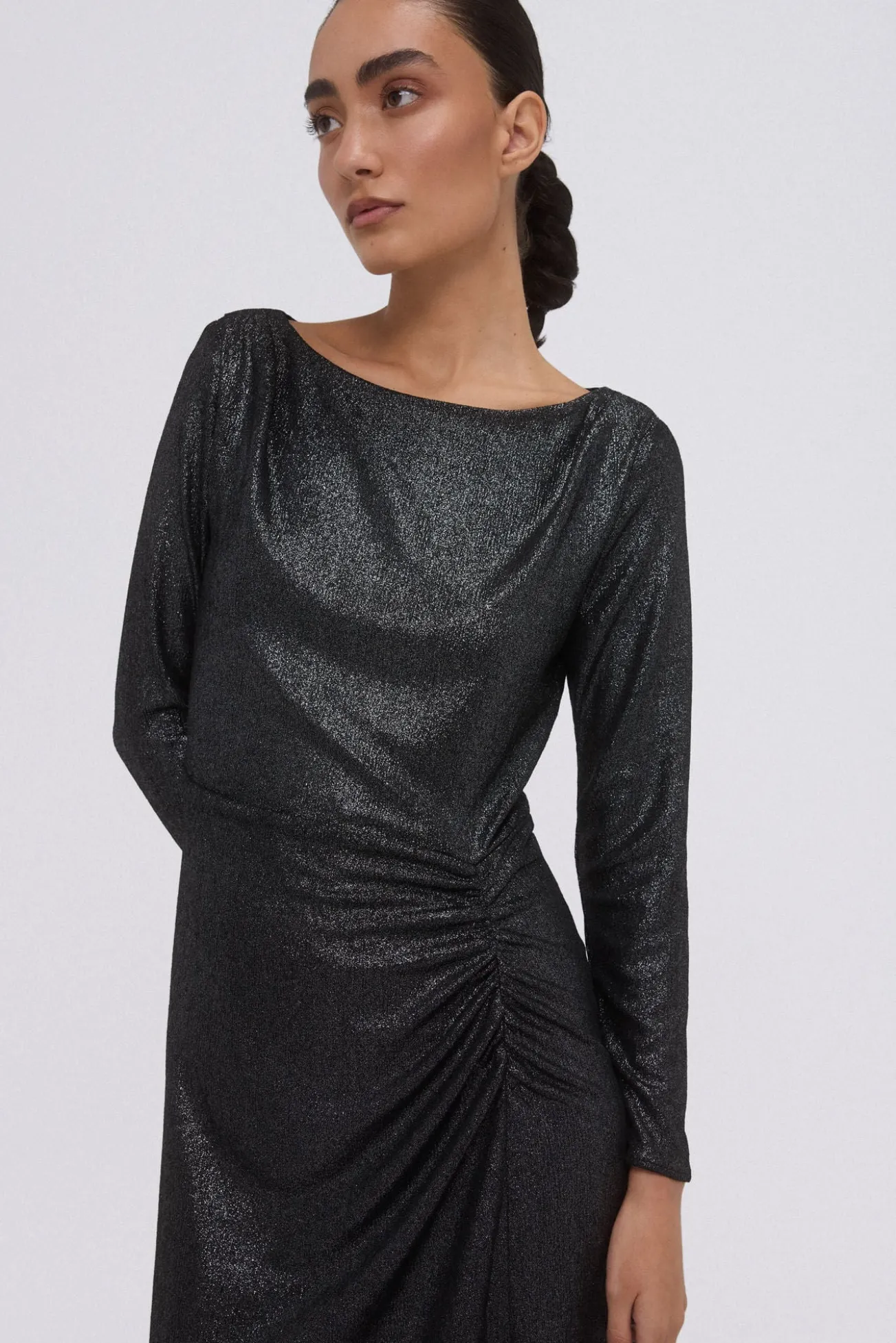 Vestido plateado de punto