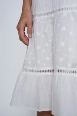 Vestido premamá romántico con lactancia