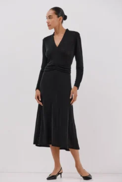 Vestido satinado brillos