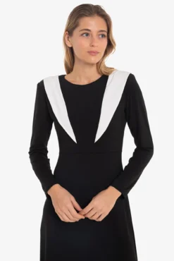 Vestido solapas en hombros