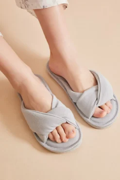Zapatillas abiertas casa gris rib