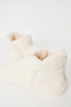 Zapatillas casa bota marfil