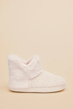 Zapatillas casa bota pelo beige