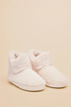 Zapatillas casa bota pelo beige