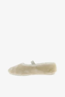 Zapatillas de casa cerradas de niña